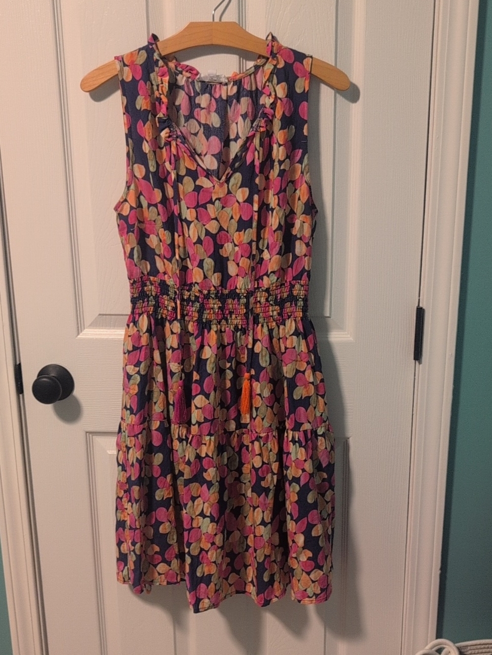 Sleeveless Floral Leaf Print Smocked Waist Dress in Multicolor